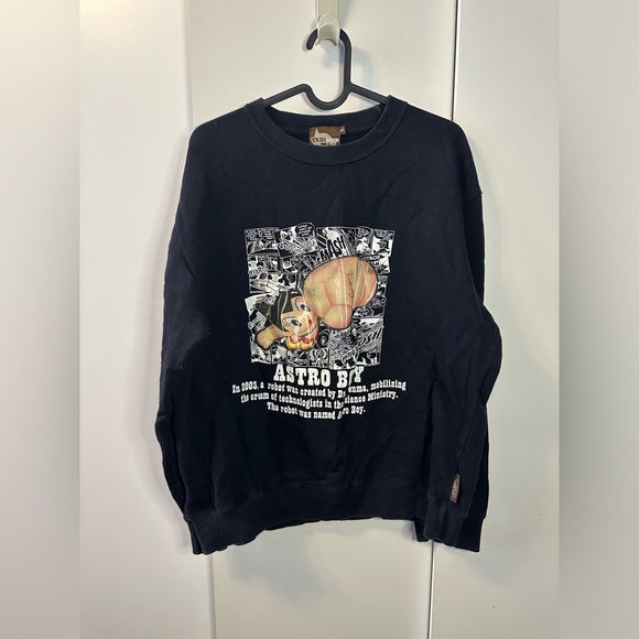 ASTROBOY HOLOGRAM CREWNECK TEZUKA PRODUCTIONS - Picture 1 of 7